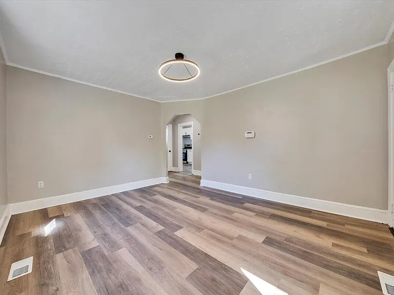 231 Jordan St — Photo 4