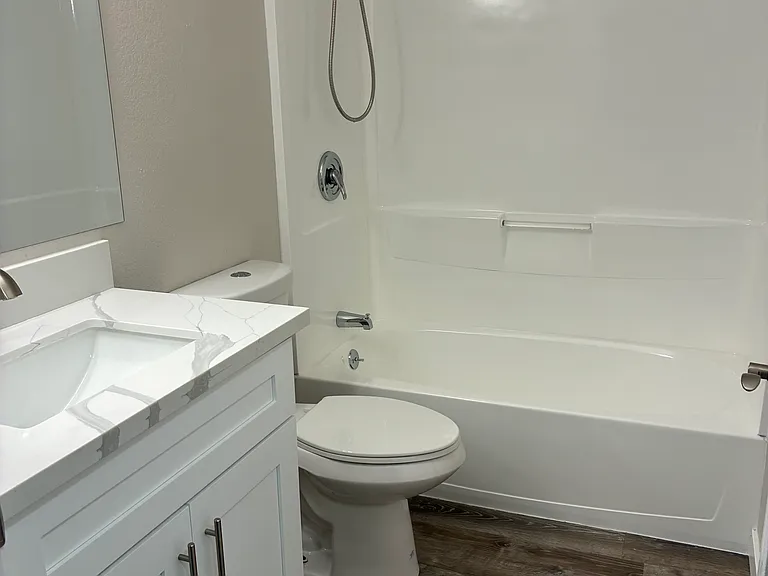 Jovanna Villa Apartments — Photo 9