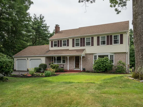 22 Tim Clark Circle, Simsbury, CT 06070