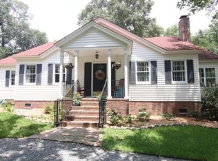 215 Joyce Ln, Summerville, SC 29483