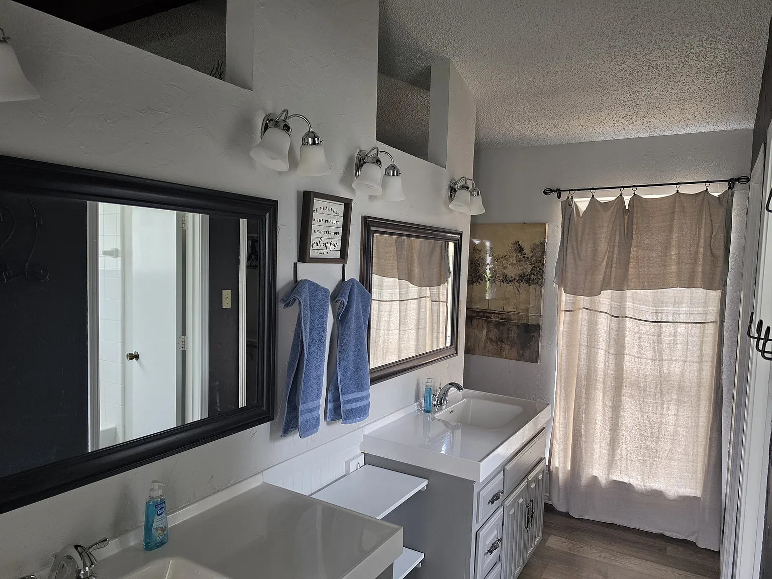 4 bed, 1910 sqft, $825 — Photo 2