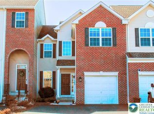 5392 Spring Ridge Dr W, Macungie, PA 18062