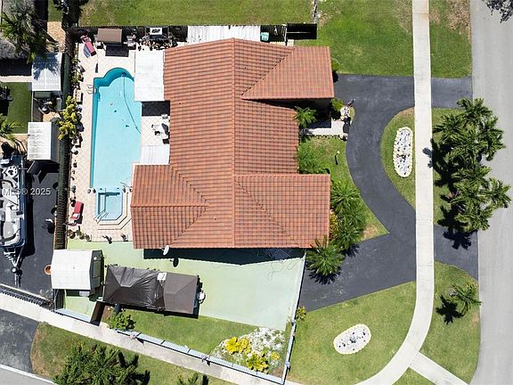 3rd image of 11300 SW 58th St