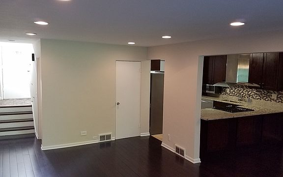 2nd image of 6737 N Monticello Ave #0