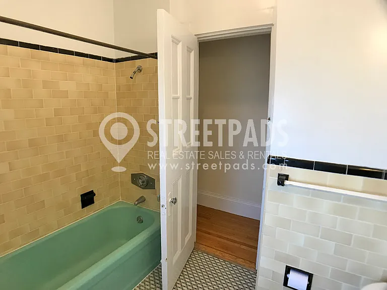 504 Beacon St #45 — Photo 14