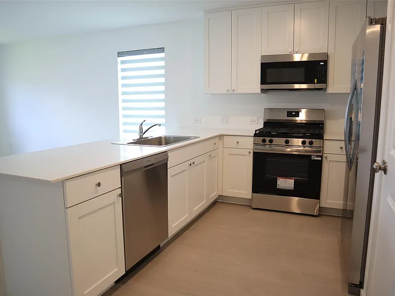216 Lantana Ln — Photo 13