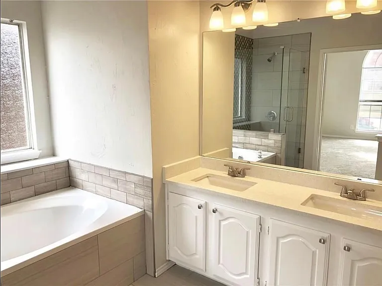 11112 Newport Dr — Photo 17