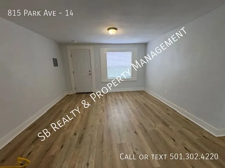 815 Park Ave #14 — Photo 6
