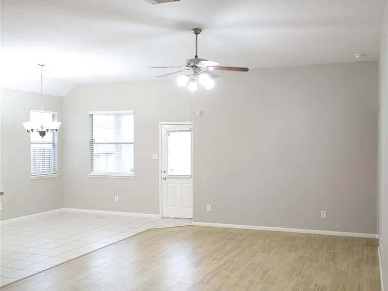 14434 Long Meadow Dr — Photo 5