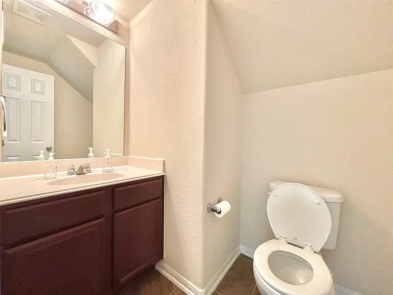14903 Vinegrove Falls Ct — Photo 9