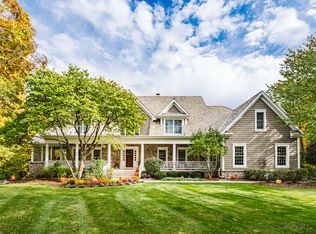 61 Hillburn Ln, North Barrington, IL