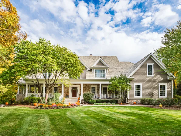 61 Hillburn Ln, North Barrington, IL 60010