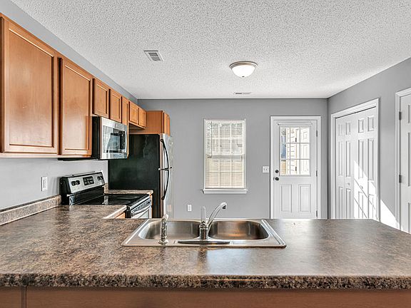5th image of 200-8 Lanieve Ct #1