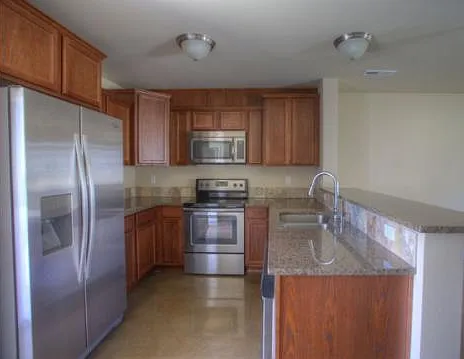 411 N 41st St #D — Photo 4