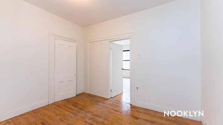 Rented by Nooklyn NYC LLC | media 7