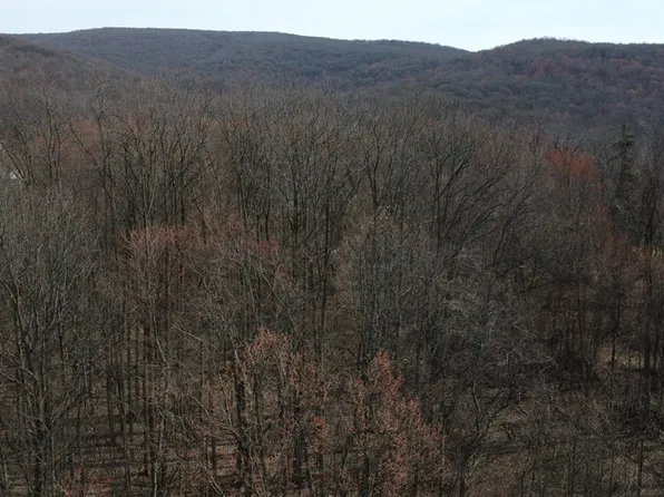 222 Hopwood Coolspring Rd N, Hopwood, PA 15445