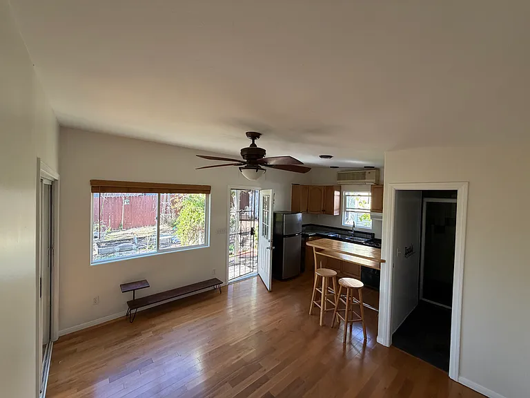 Eugene Pl — Photo 3