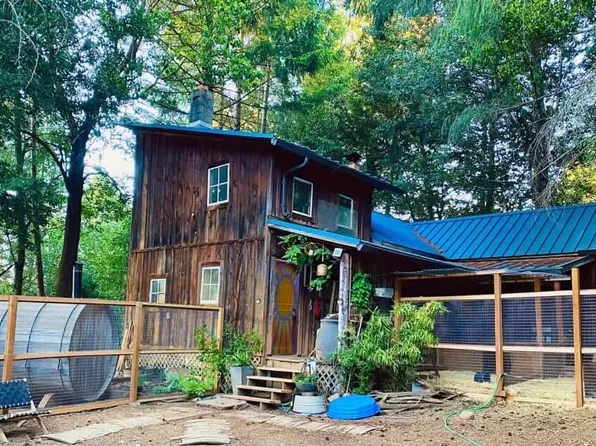 1259 Waldo Rd, Cave Junction, OR 97523