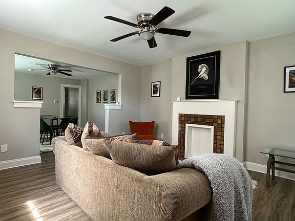 2nd image of 1309 Oakwood Ave