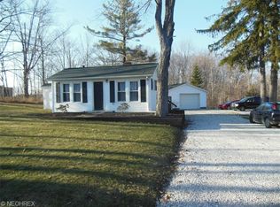 16032 Leggett Rd, Montville, OH 44064