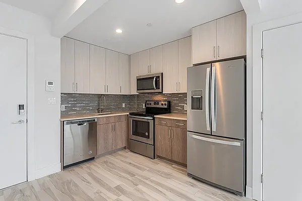 Rented by Modern Spaces | media 2