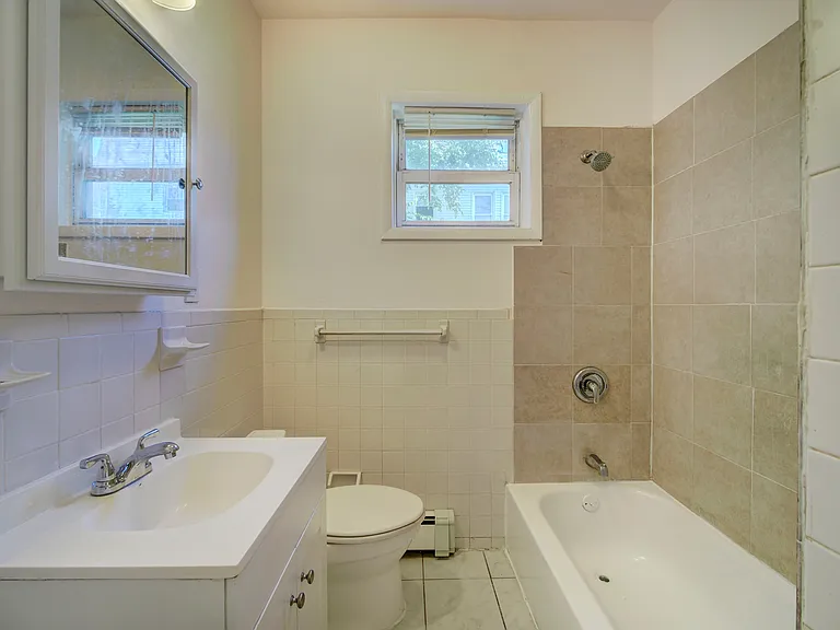 79 Eaton Pl #1 — Photo 10