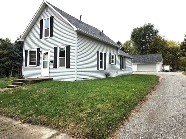 305 N 4th St, Indianola, IA 50125