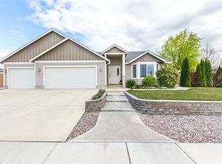 5609 Springfield Dr, Pasco, WA 99301
