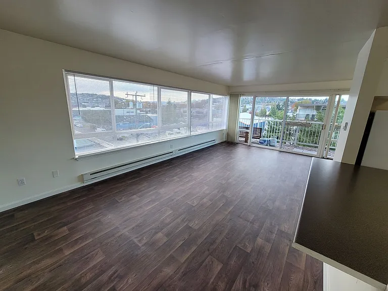 Russell/Central Park in the Heart of Ballard — Photo 86