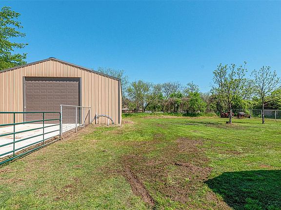 4th image of 133 Southwood Dr