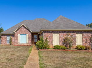 197 Harvey Xing, Canton, MS 39046
