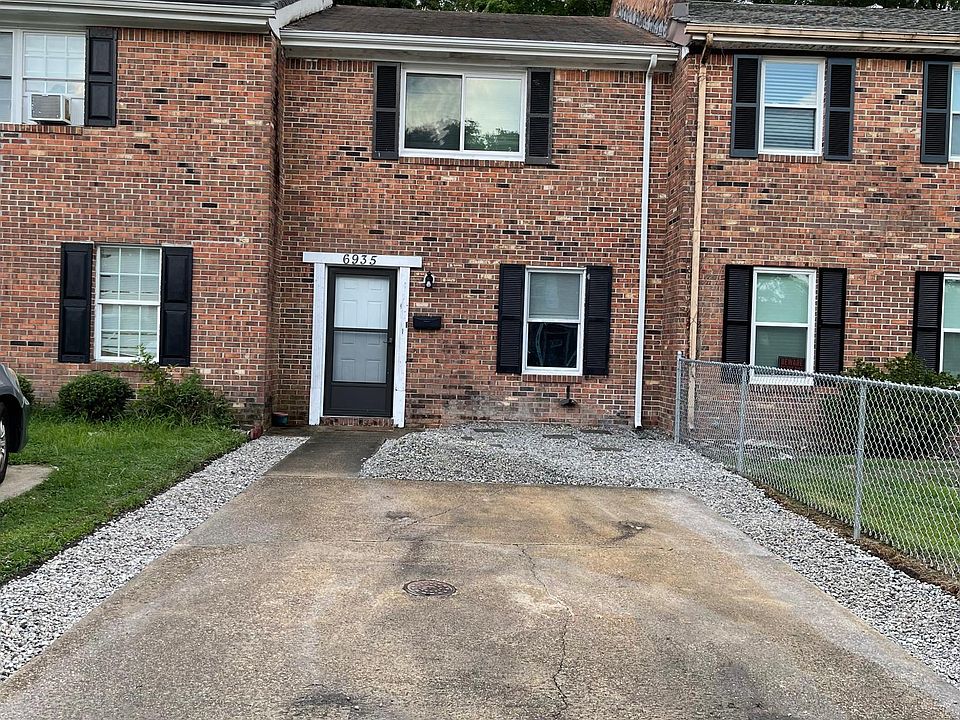 1st image of 6935 Bonnot Dr