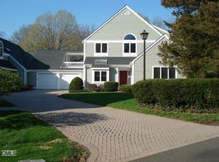 7 Barnes Rd, Stamford, CT 06902