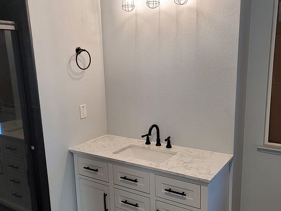 4th image of 8261 La Almendra Way
