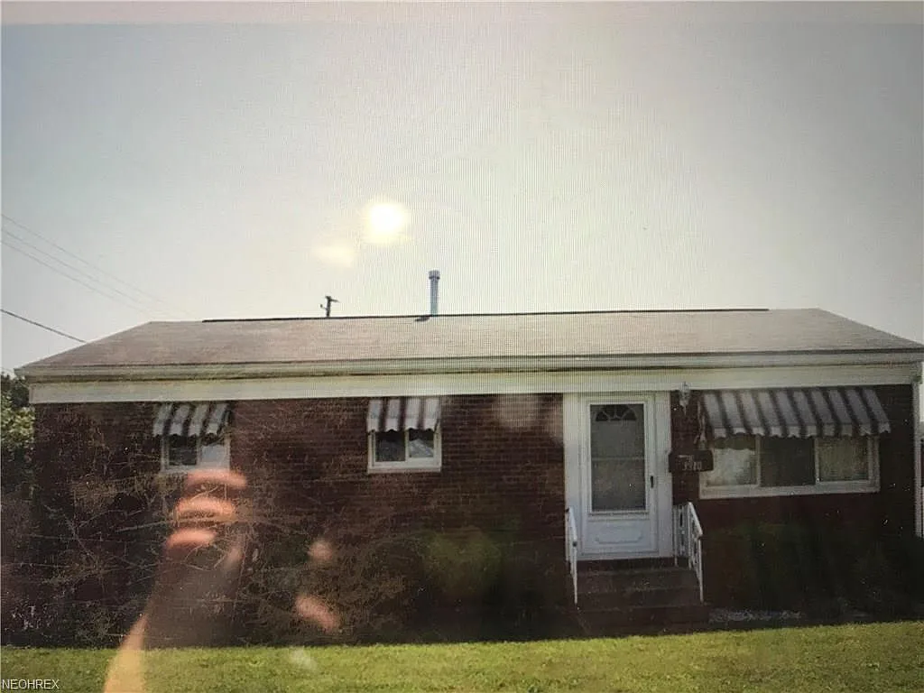 3910 Root Ave NE photo 1
