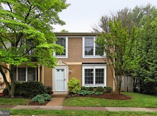 1617 Barnstead Dr, Reston, VA 20194