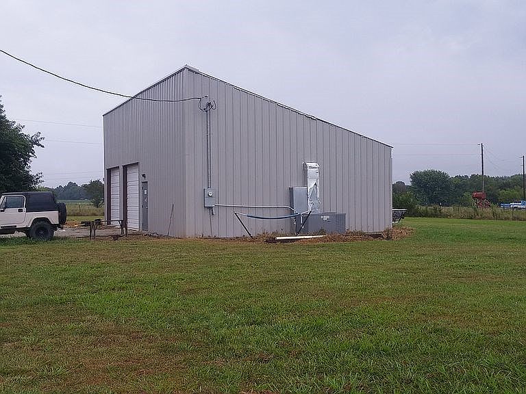 2nd image of 4160 SE Bison Dr