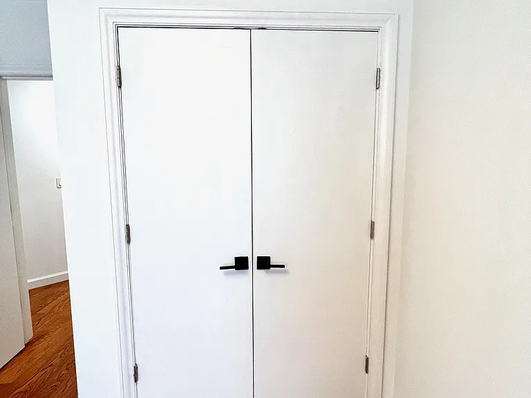 573 Vanderbilt Ave #3B — Photo 15