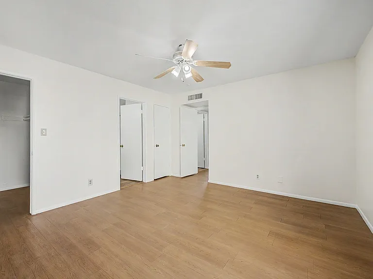 2605 E Lemon St — Photo 13