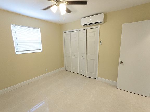 3rd image of 2020-2026 SW 63rd Ave N