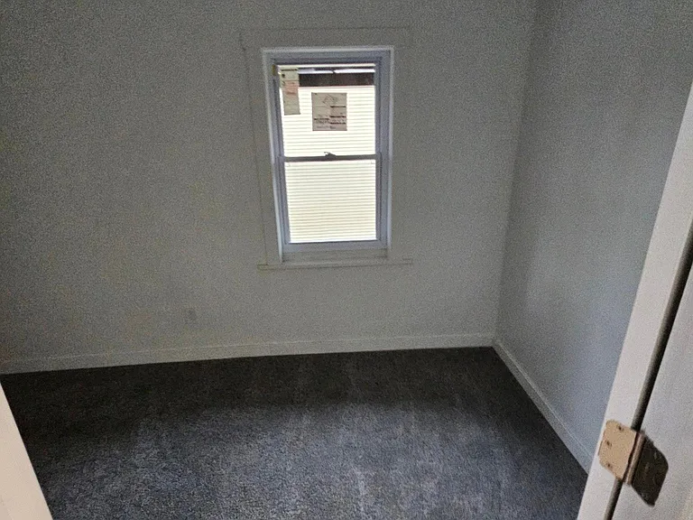 636 Lillian St — Photo 30