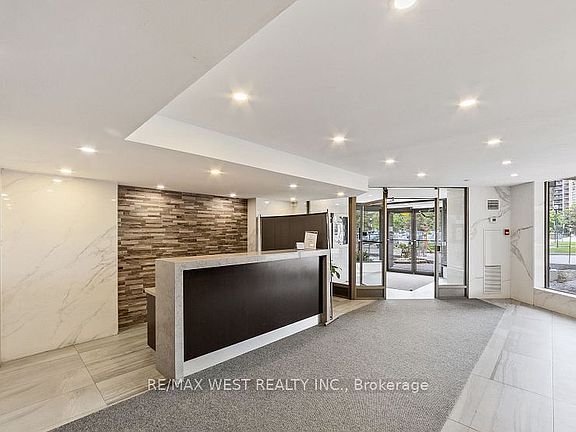 3rd image of 234 Albion Rd #1512