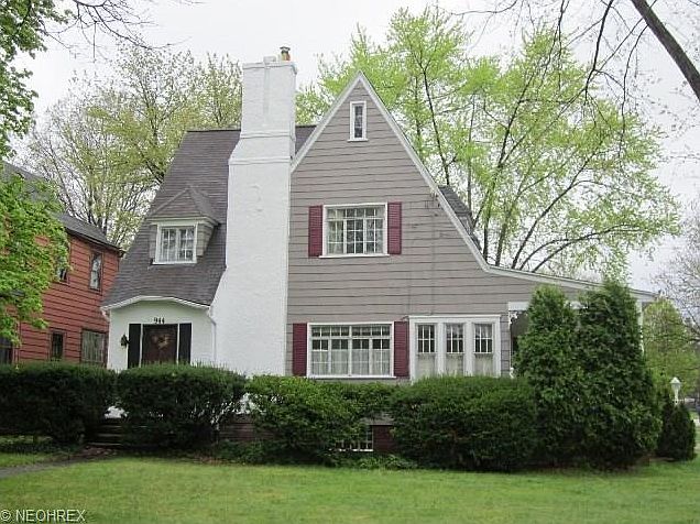 1st image of 944 Chestnut Blvd