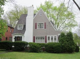 944 Chestnut Blvd, Cuyahoga Falls, OH 44221