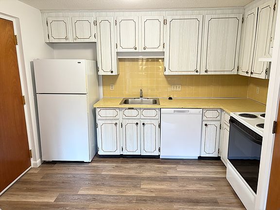 3rd image of 150 Concord St #151/24