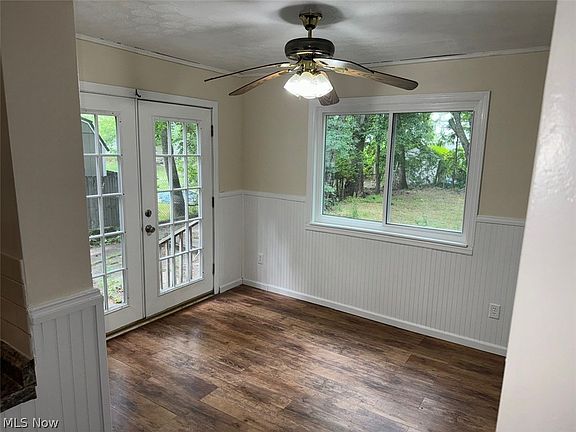5th image of 933 Bellevue Ave