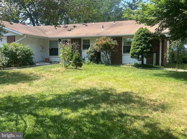 1099A Argyll Cir, Lakewood, NJ 08701
