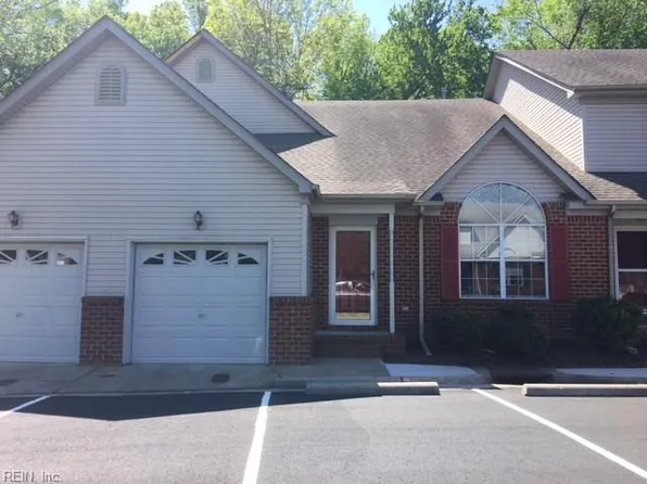 235 N Hill Ln, Chesapeake, VA 23322