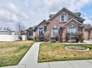 2284 W Jewkes Cir, West Jordan, UT 84088