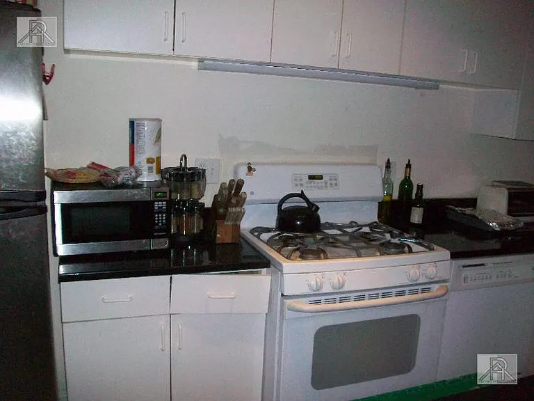 174 Winthrop Rd #2 — Photo 7